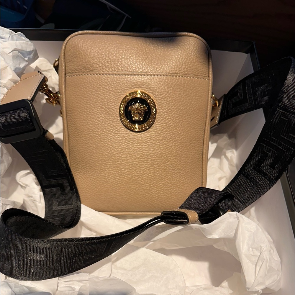 Beautiful Authentic Versace Beige/Black Crossbody Bag Excellent/Box/Dust bag